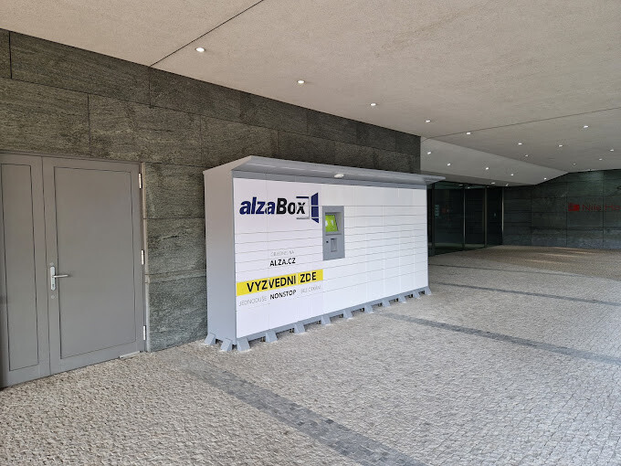 AlzaBox